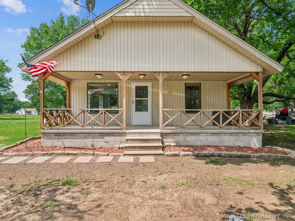 218 S Whitaker Street , Pryor, OK 74361