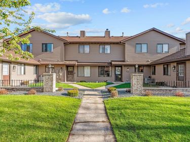 13252 90th Avenue N, Maple Grove, MN 55369
