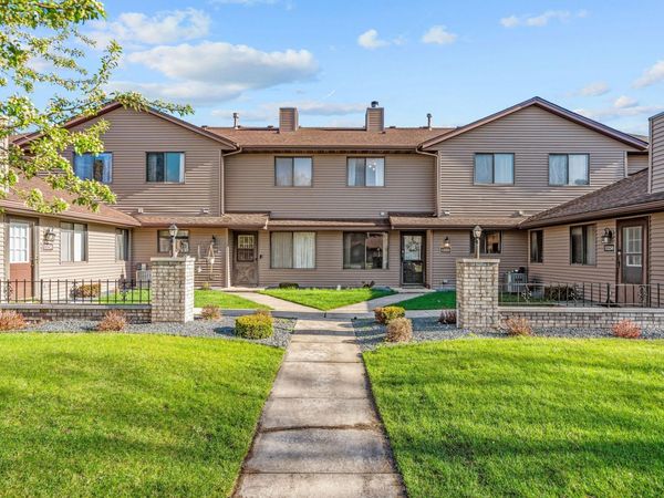 13252 90th Avenue N, Maple Grove, MN 55369