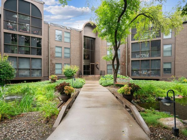 8441 Irwin Road , Unit 110, Bloomington, MN 55437