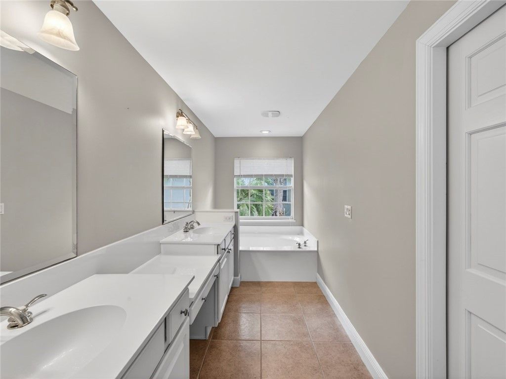 4350 Doubles Alley Drive, Unit 201, Vero Beach, FL 32967 Photo