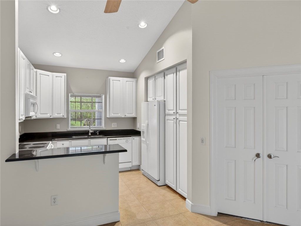 4350 Doubles Alley Drive, Unit 201, Vero Beach, FL 32967 Photo