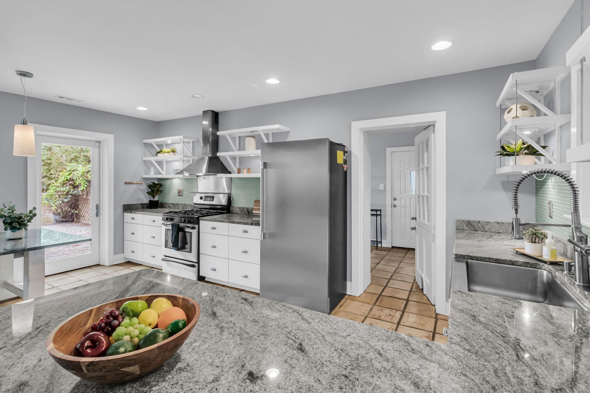 706 Arcadian Way Photo 22