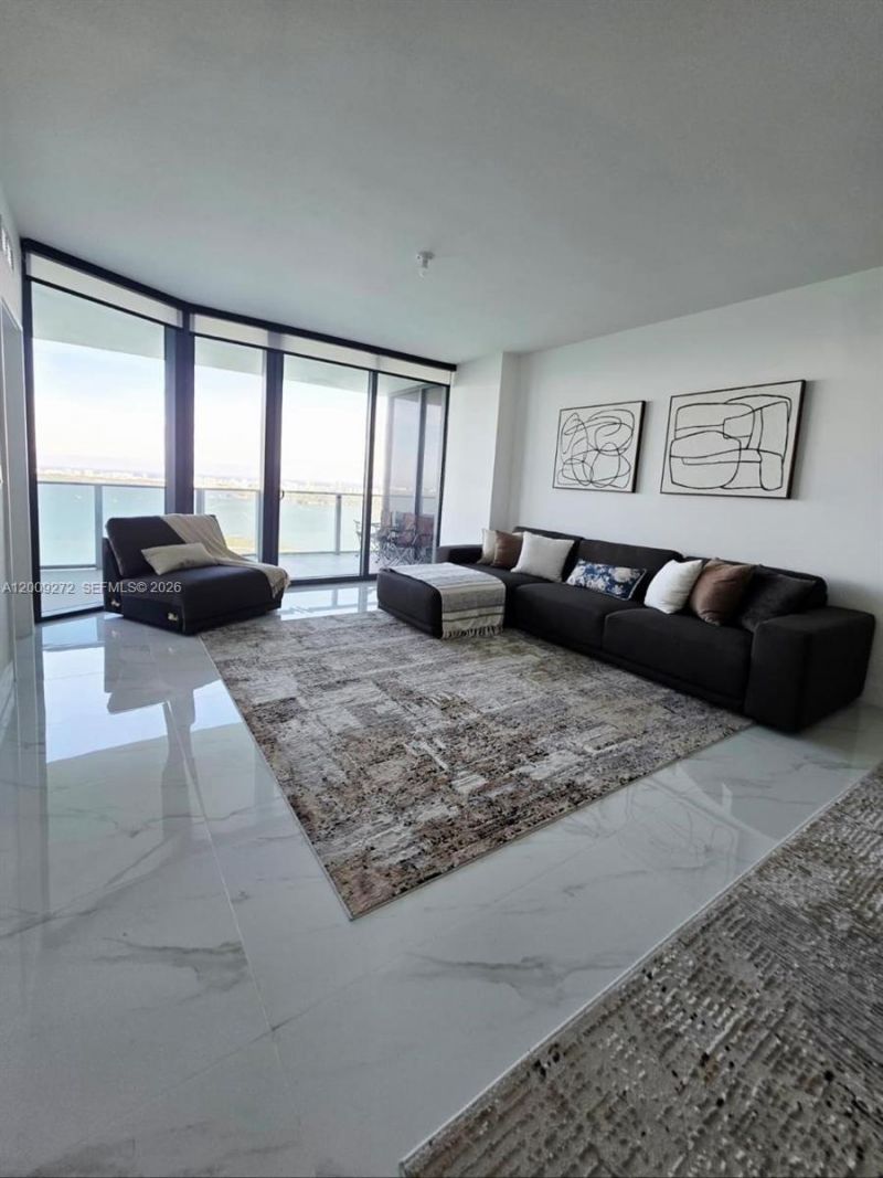 700 NE 24 St, Unit 3903, Miami, FL 33137 Photo
