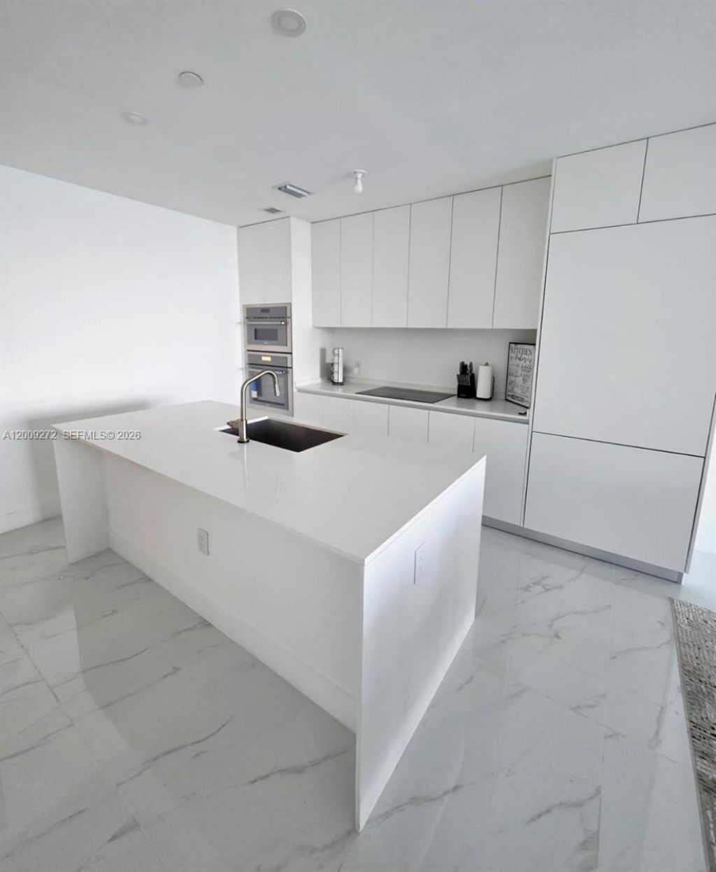 700 NE 24 St, Unit 3903, Miami, FL 33137 Photo
