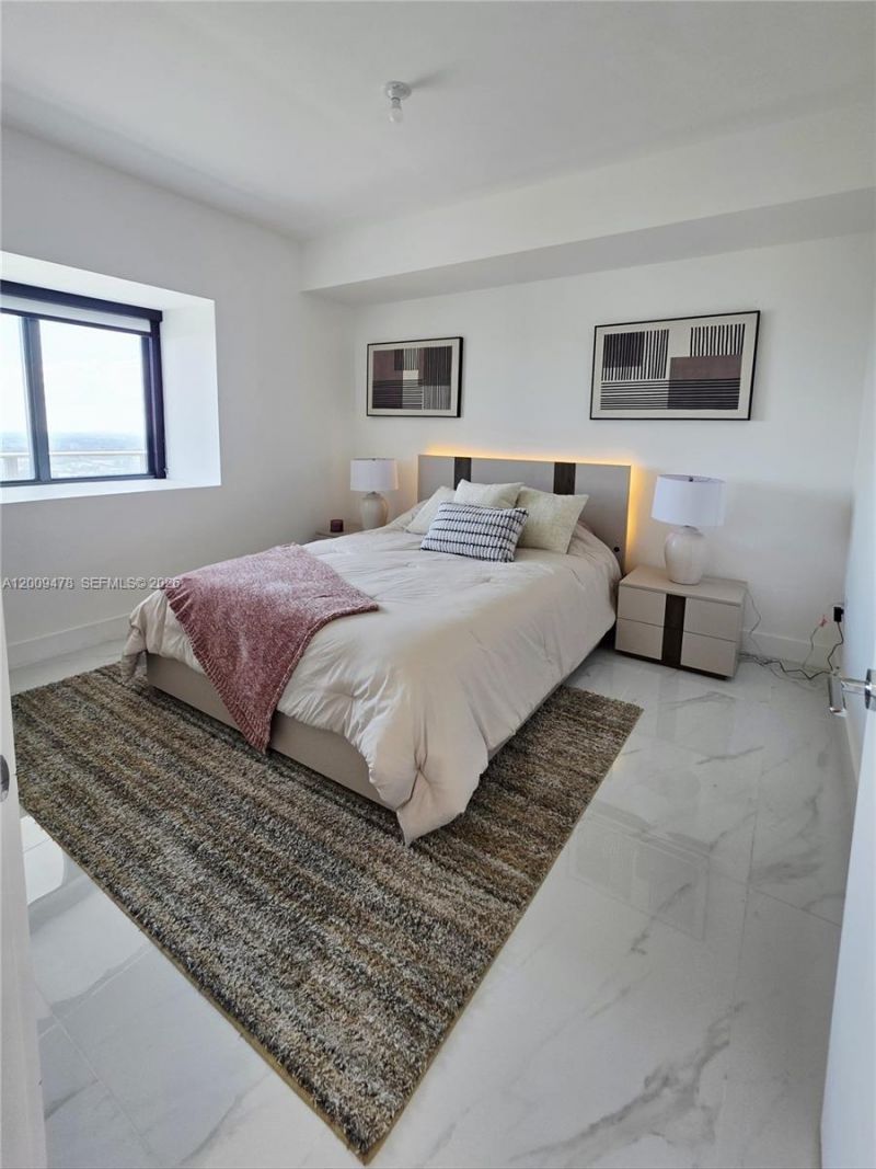 700 NE 24th Street, Unit 3903, Miami, FL 33137 Photo
