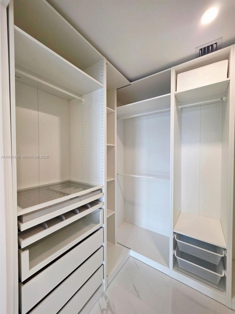 700 NE 24th Street, Unit 3903, Miami, FL 33137 Photo