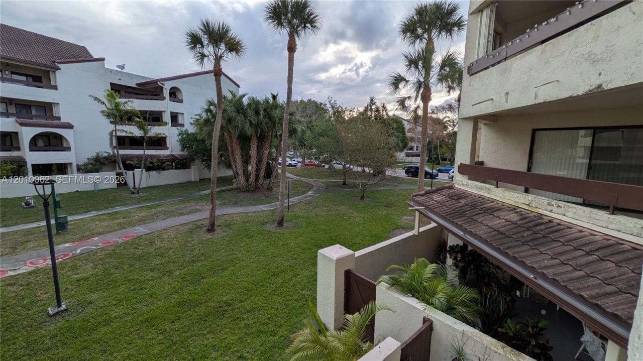 9030 SW 125th Ave, Unit E206, Miami, FL 33186 Photo