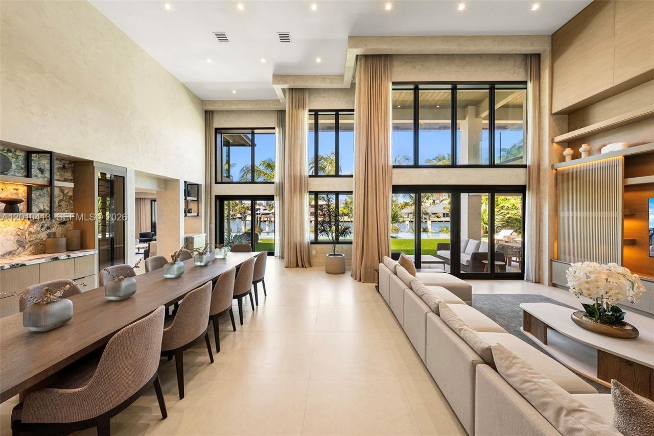 110 Holiday Dr , Hallandale Beach, FL 33009 Photo