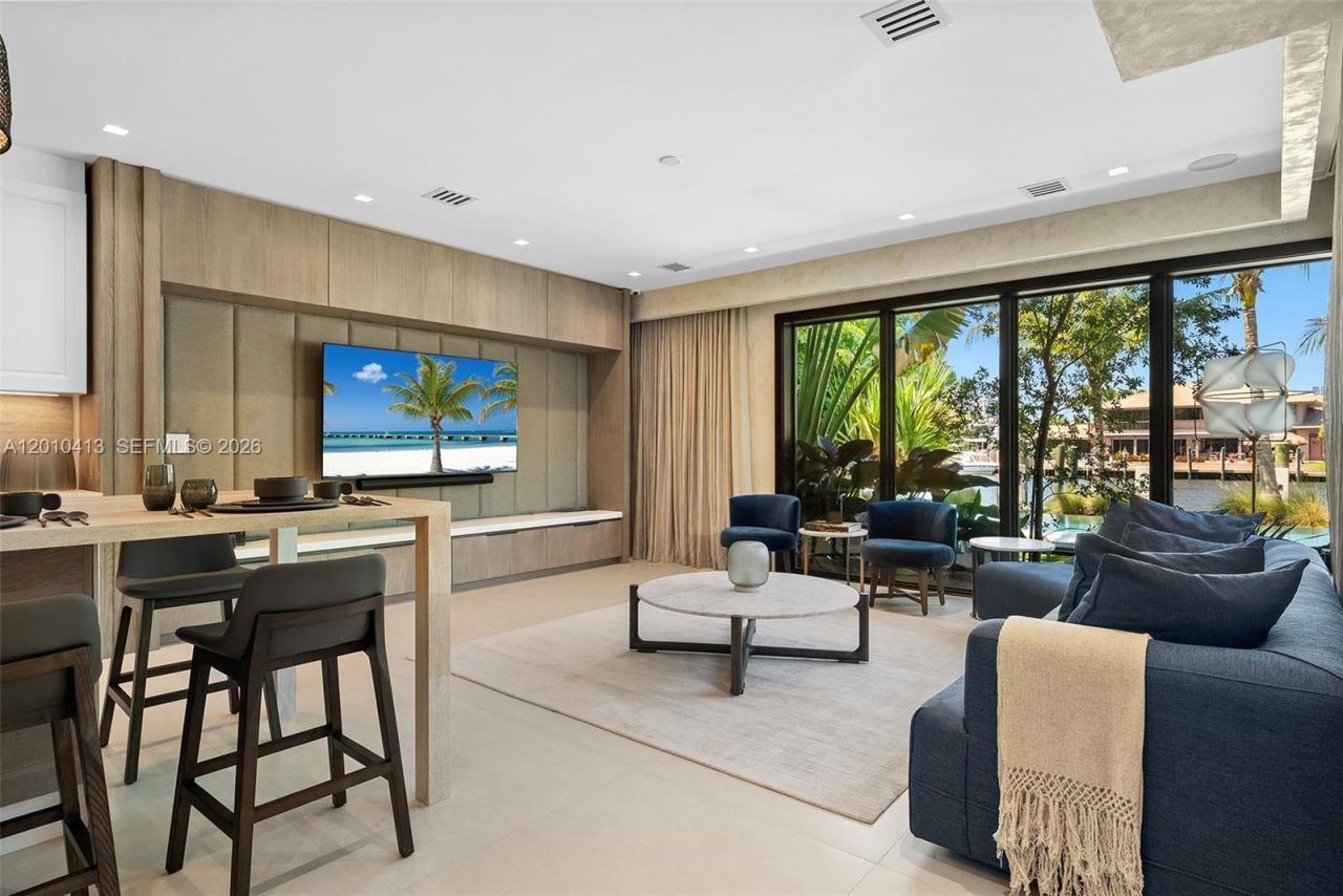 110 Holiday Dr , Hallandale Beach, FL 33009 Photo