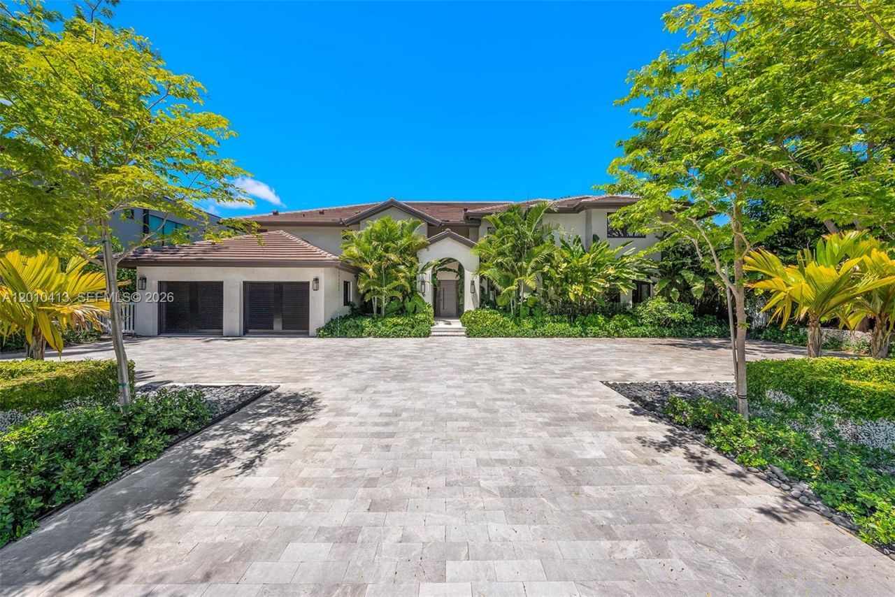 110 Holiday Dr , Hallandale Beach, FL 33009 Photo