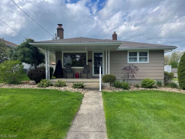 447 W Omar Street , Struthers, OH 44471