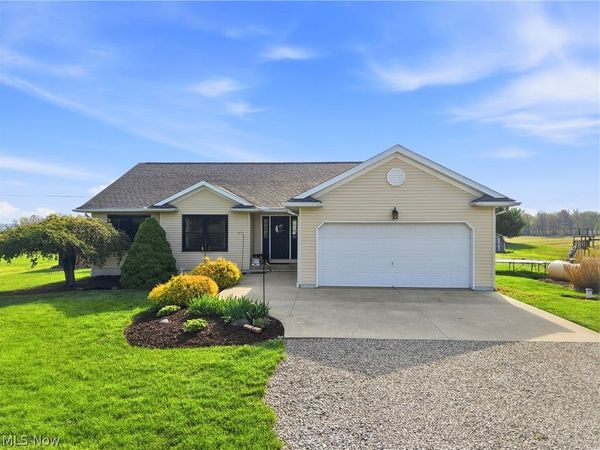 6444 Newkirk Road , Shreve, OH 44676