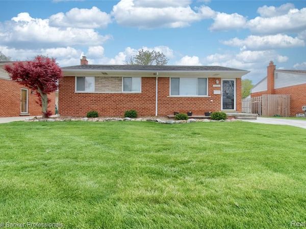 30081 Balmoral Street, Garden City, MI 48135