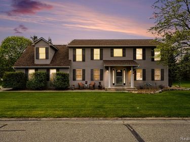 9270 Anacapa Bay Drive , Hamburg Twp, MI 48169