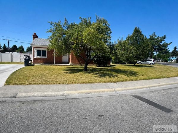 108 Horrocks Drive, BLACKFOOT, ID 83221