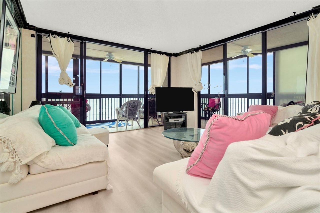 15462 Gulf Boulevard , Unit 508, Madeira Beach, FL 33708 Photo