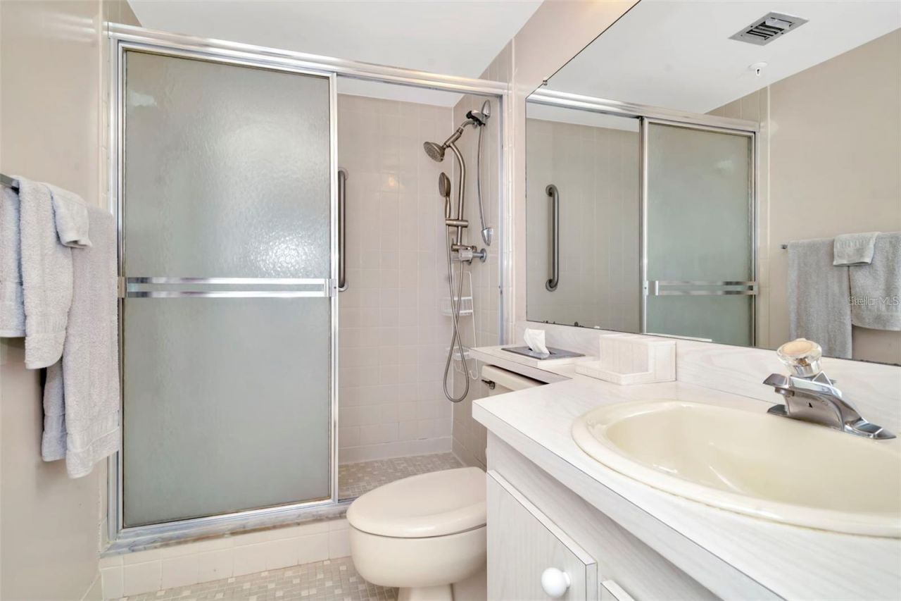15462 Gulf Boulevard , Unit 508, Madeira Beach, FL 33708 Photo