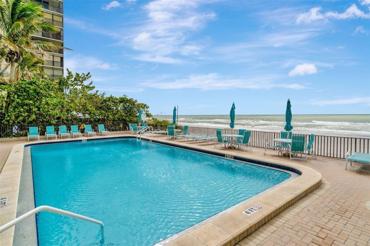 15462 Gulf Boulevard , Unit 508, Madeira Beach, FL 33708 Photo