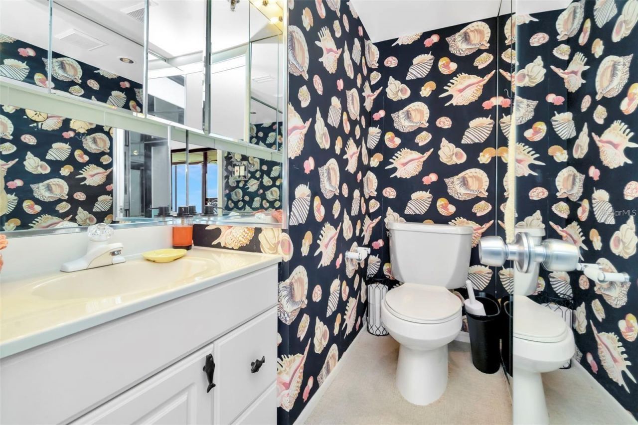 15462 Gulf Boulevard , Unit 508, Madeira Beach, FL 33708 Photo