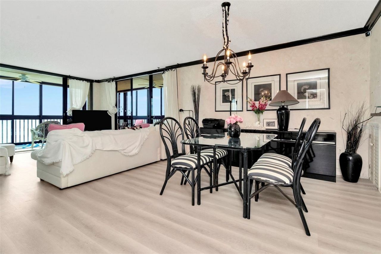 15462 Gulf Boulevard , Unit 508, Madeira Beach, FL 33708 Photo