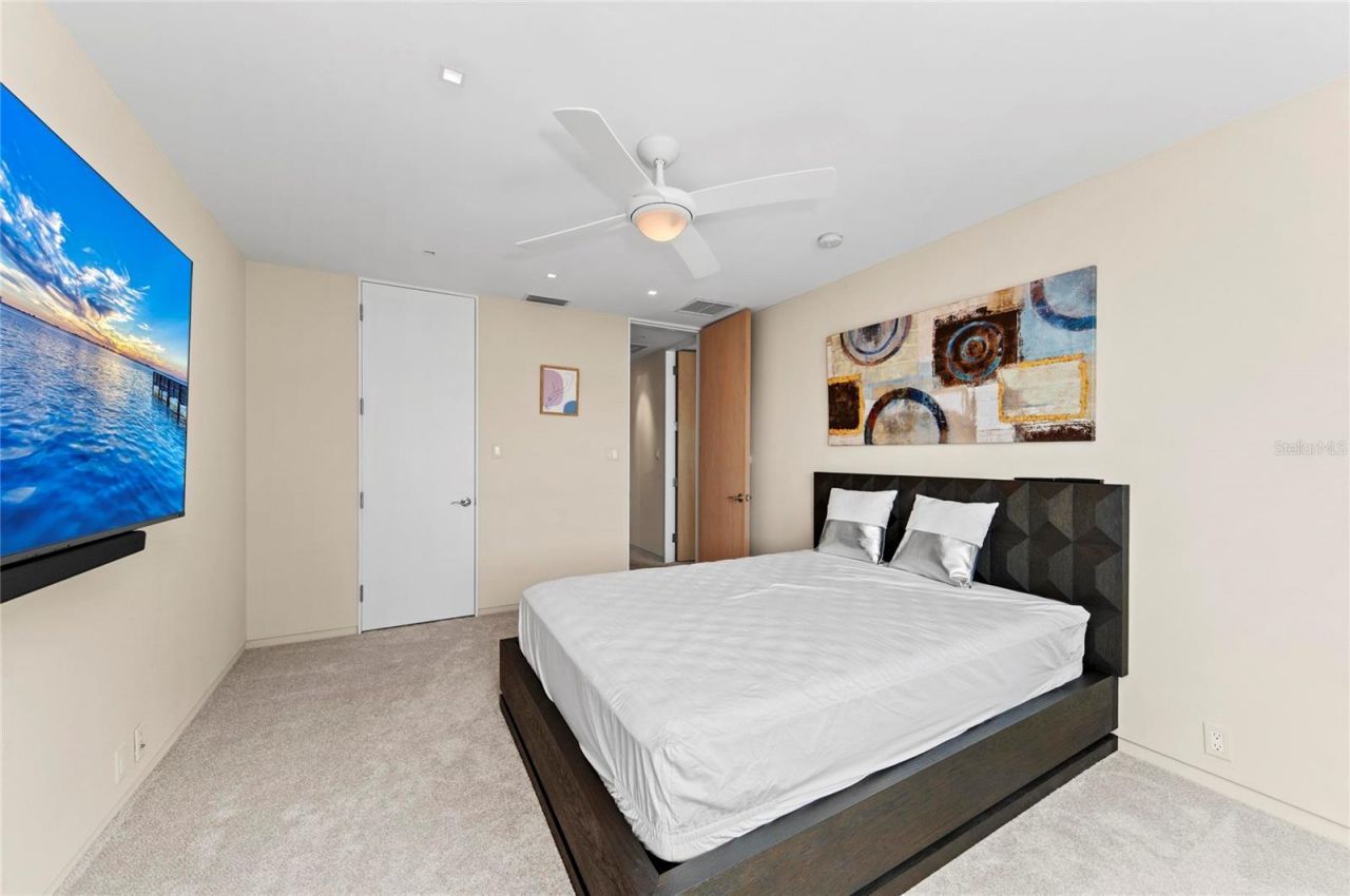 350 Golden Gate Point, Unit 61, Sarasota, FL 34236 Photo