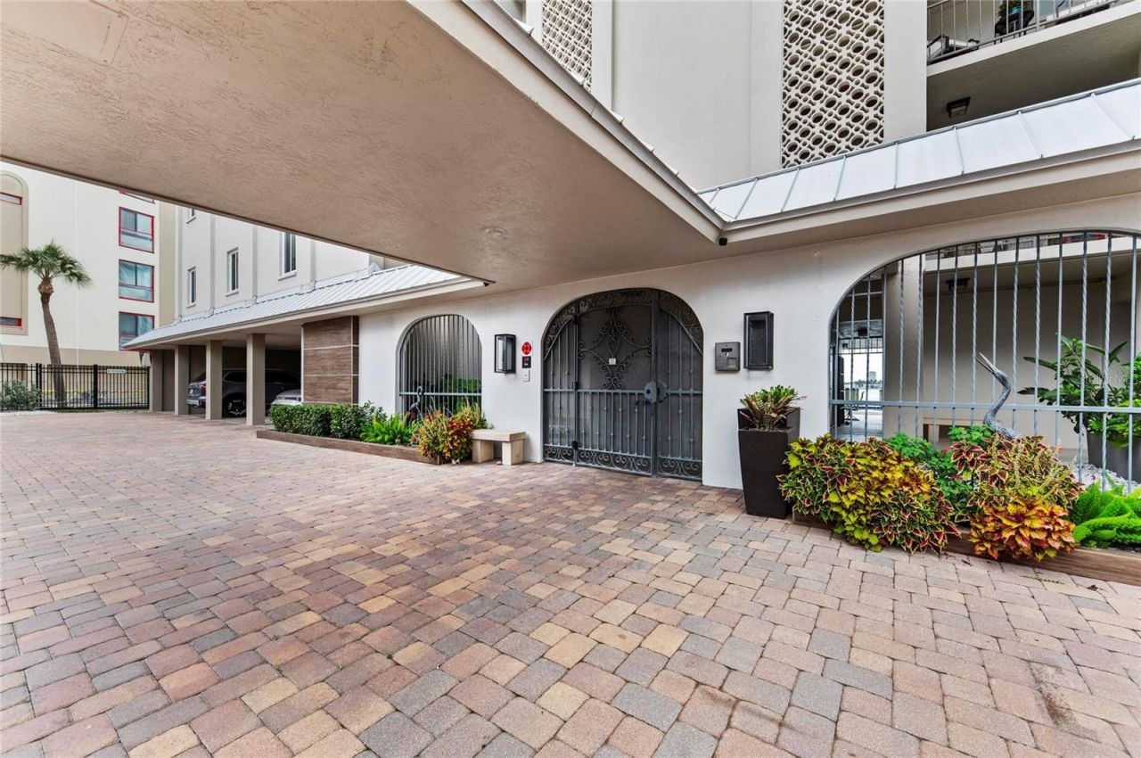 350 Golden Gate Point, Unit 61, Sarasota, FL 34236 Photo