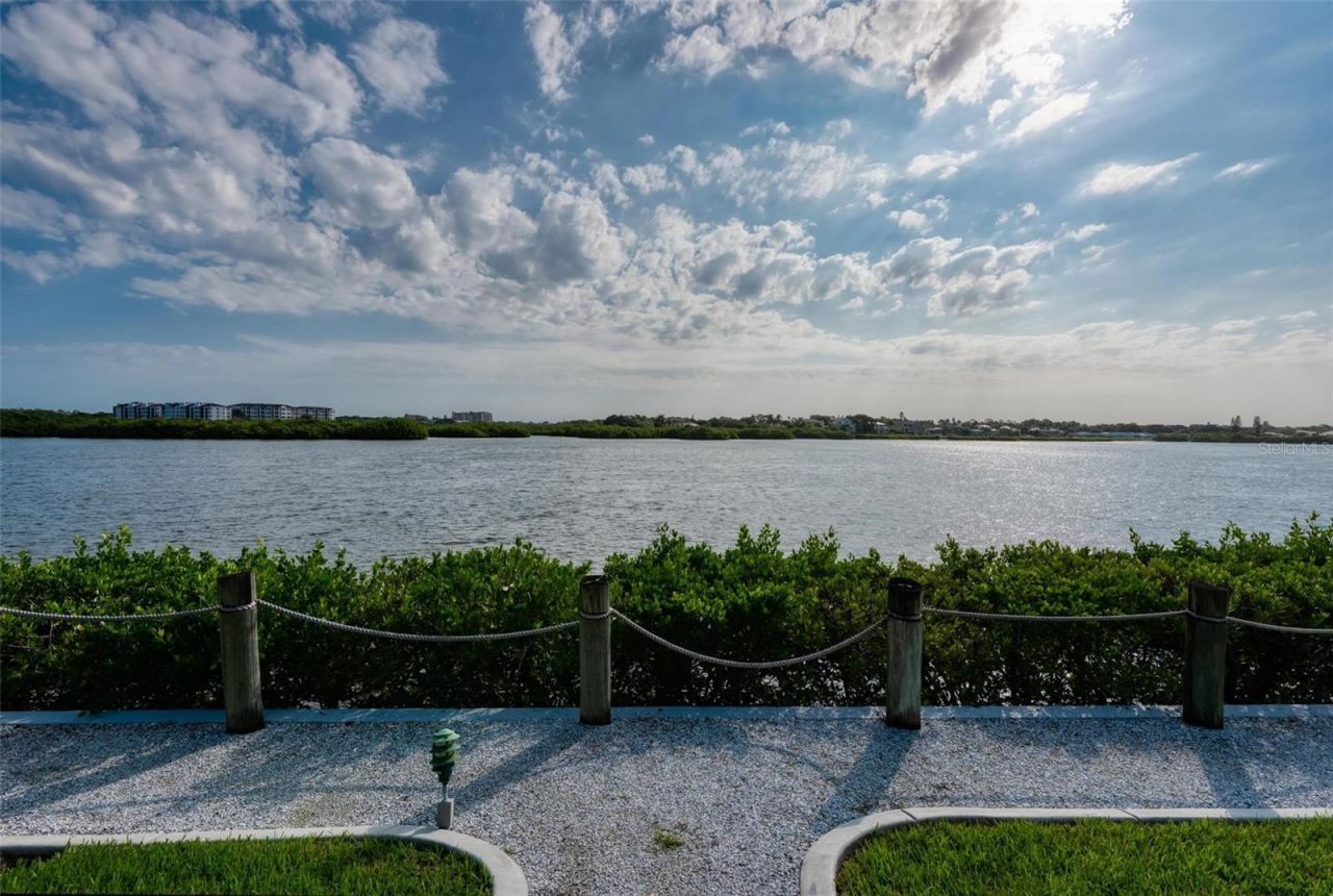 1269 Siesta Bayside Drive , Unit 1269C, Sarasota, FL 34242 Photo