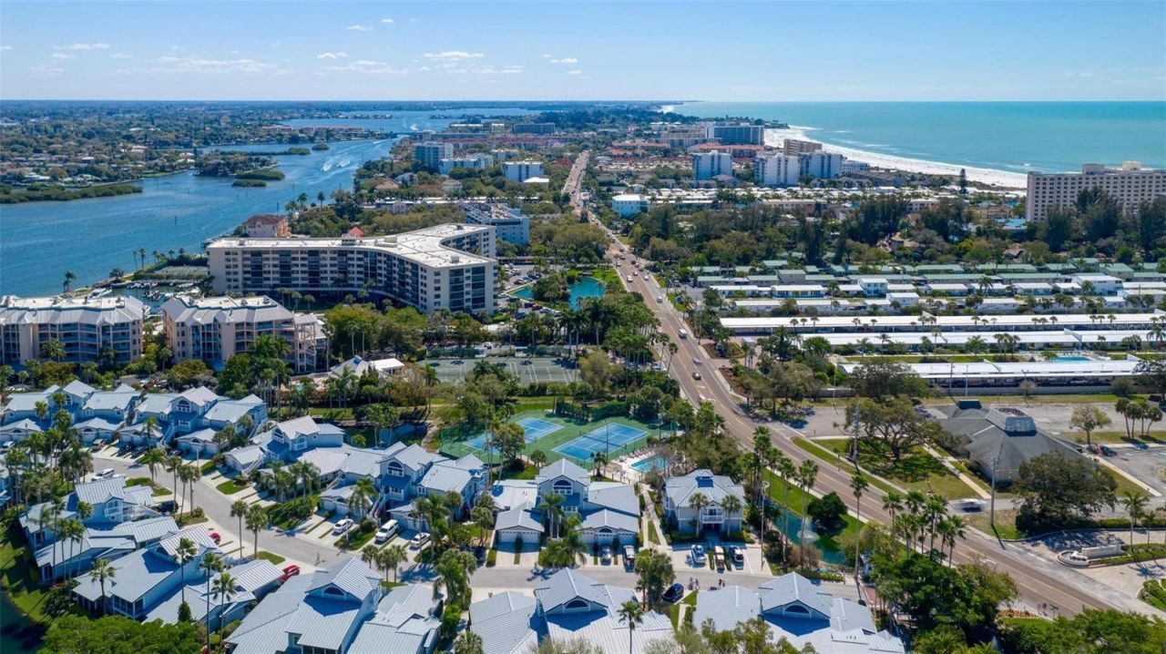 1269 Siesta Bayside Drive , Unit 1269C, Sarasota, FL 34242 Photo