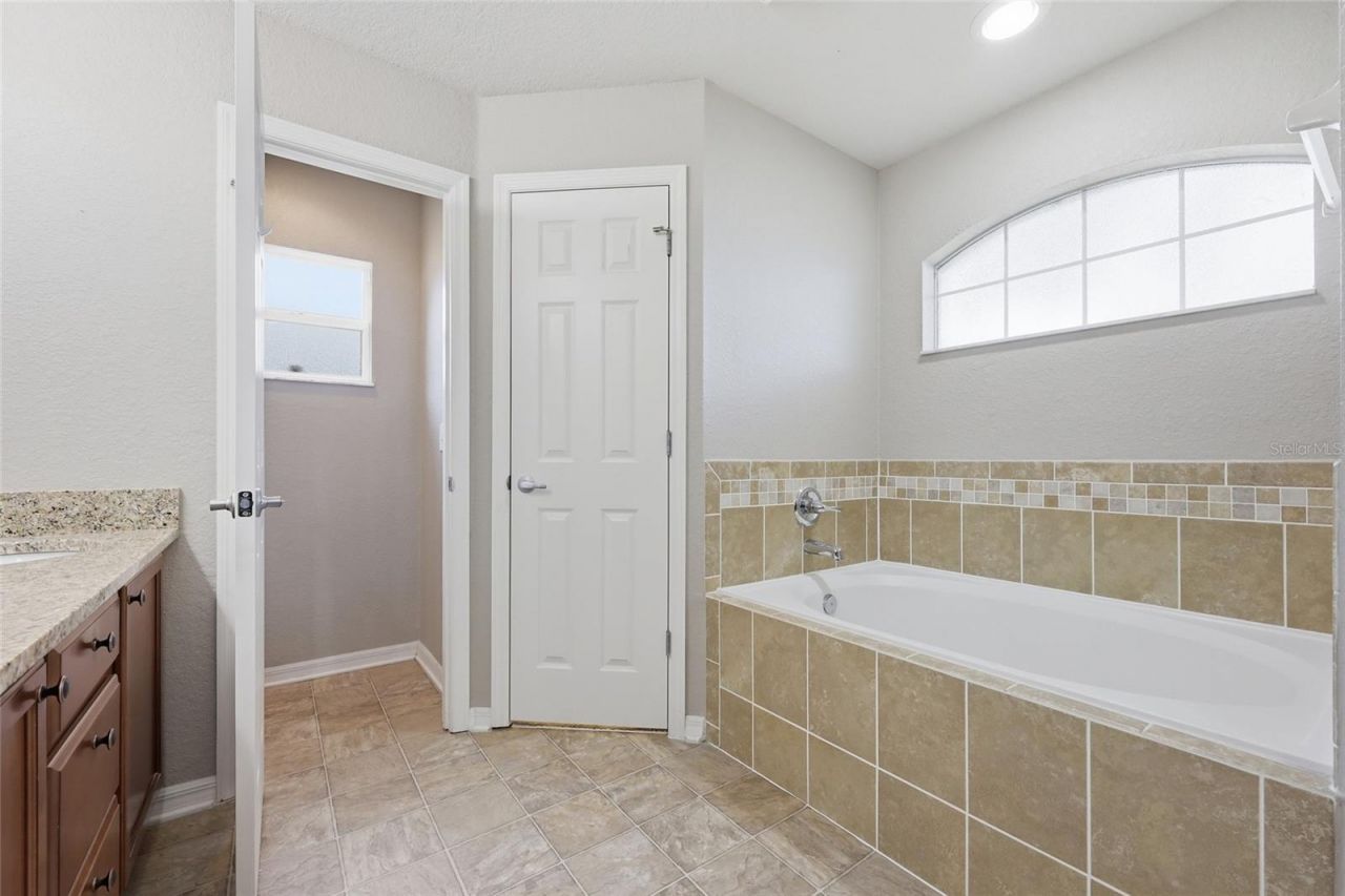 306 Stonepoint Lane , Lady Lake, FL 32159 Photo