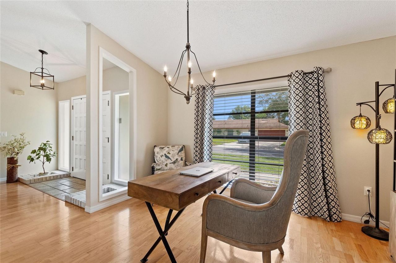 932 Yellow Rose Drive, Orlando, FL 32818 Photo