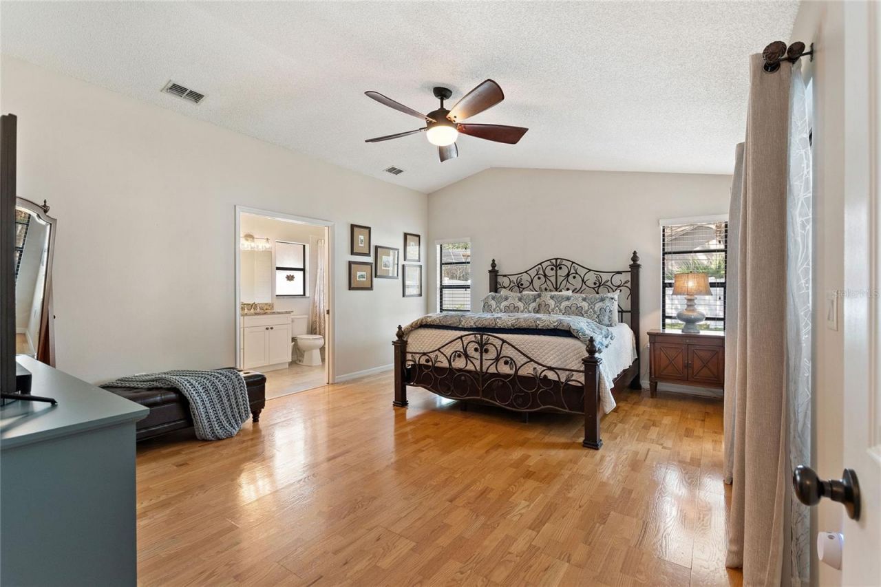 932 Yellow Rose Drive, Orlando, FL 32818 Photo