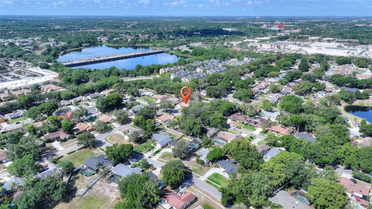 932 Yellow Rose Drive, Orlando, FL 32818 Photo