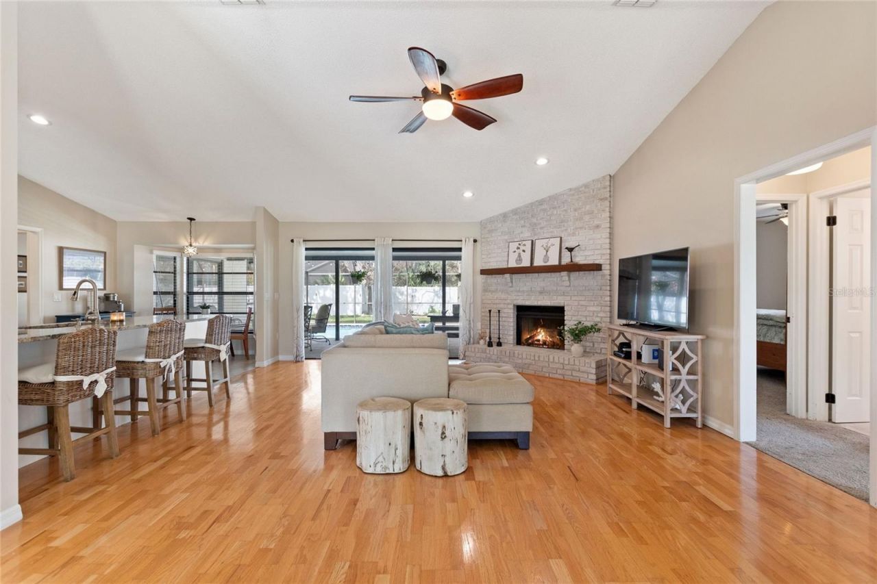 932 Yellow Rose Drive, Orlando, FL 32818 Photo