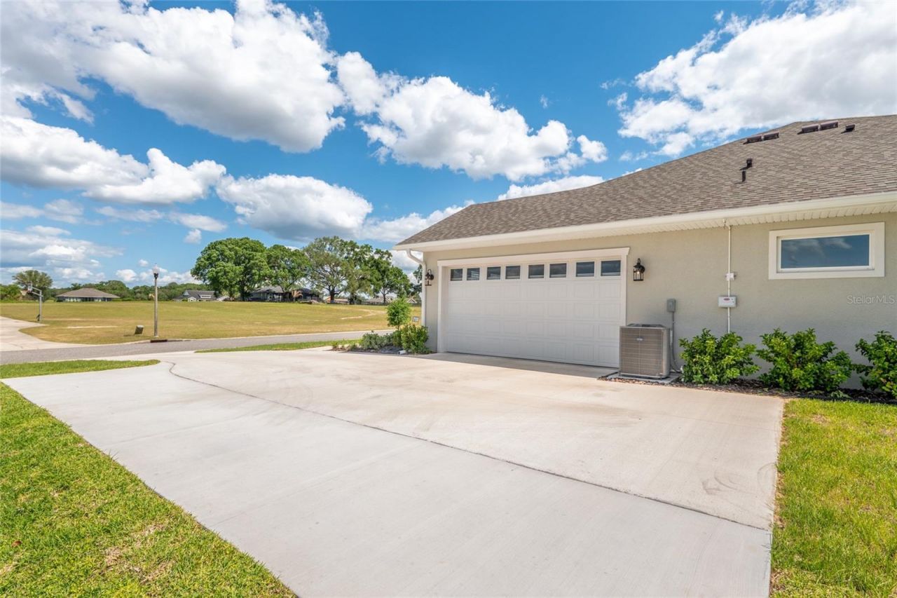 1929 NW 85th Loop, Ocala, FL 34475 Photo