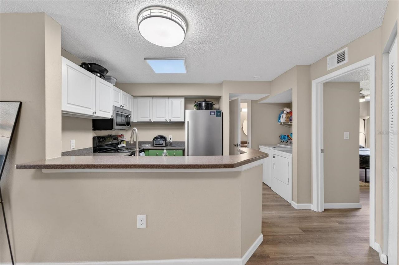 115 112th Avenue Ne, Unit 406, Saint Petersburg, FL 33716 Photo