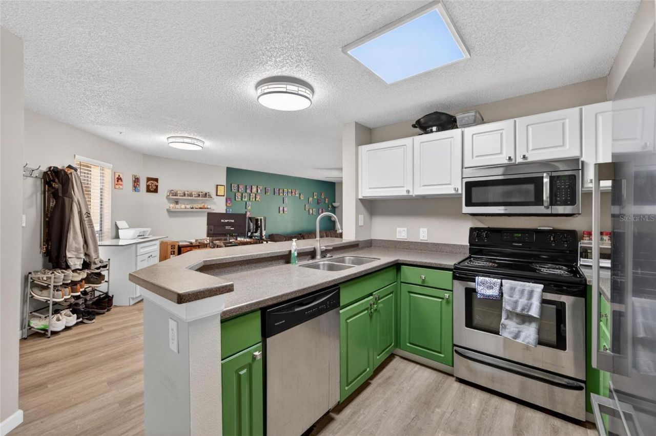 115 112th Avenue Ne, Unit 406, Saint Petersburg, FL 33716 Photo