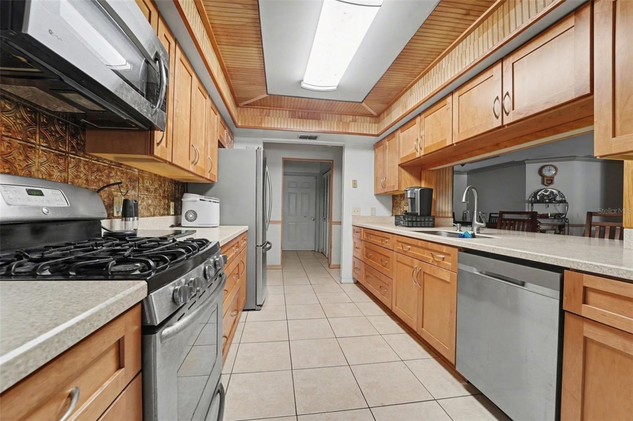 5825 S Bob White Drive, Homosassa, FL 34446 Photo