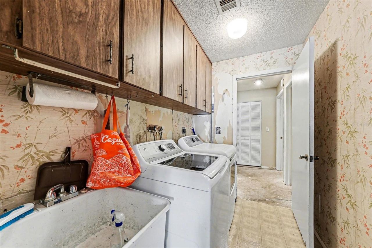 8515 Cedarview Court , Port Richey, FL 34668 Photo