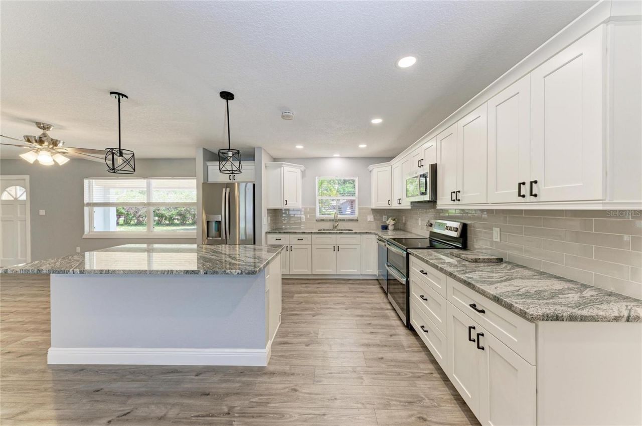 2401 10th Street W, Palmetto, FL 34221 Photo