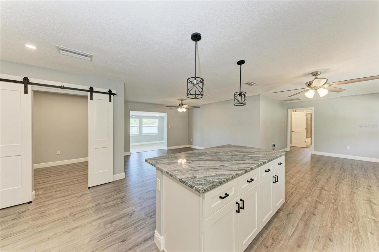2401 10th Street W, Palmetto, FL 34221 Photo