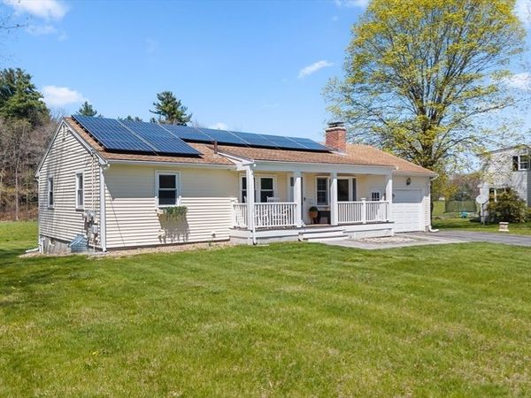 256 Bolton Rd, Lancaster, MA 01523