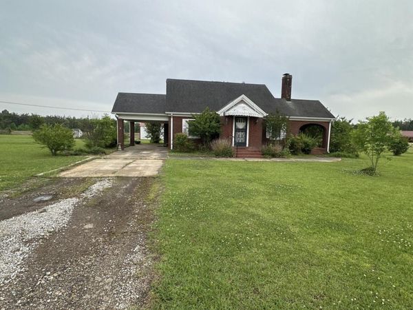 7056 Mississippi 178 , Hickory Flat, MS 38633