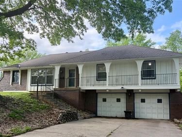 3504 NE 60th Street, Gladstone, MO 64119