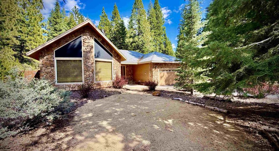 296 Red River Drive, Lake Almanor, CA 96137 Photo