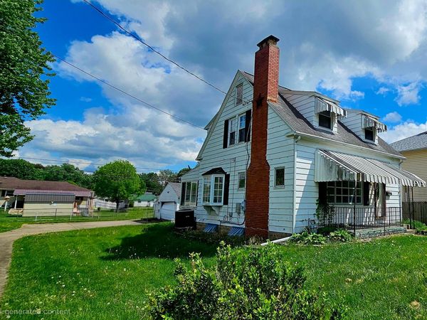 822 S Broad Street , Lancaster, OH 43130