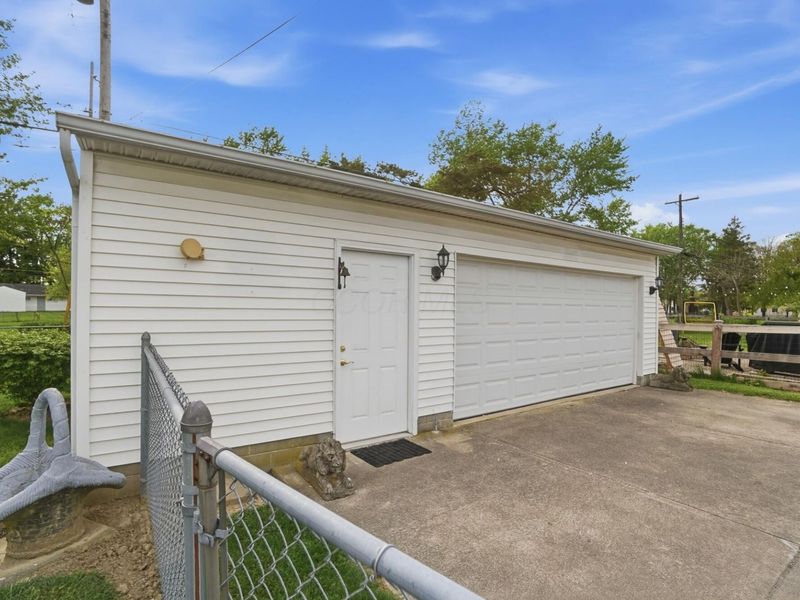341 Carilla Lane, Columbus, OH 43228 Photo 46