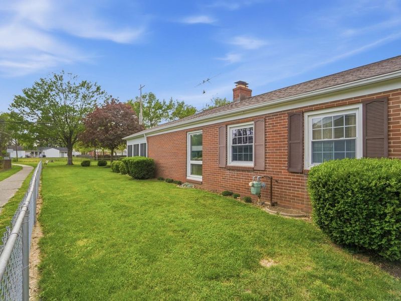 341 Carilla Lane, Columbus, OH 43228 Photo 48