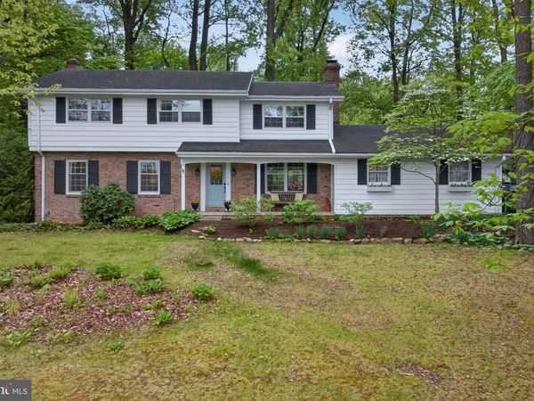 979 NISSLEY ROAD , LANCASTER, PA 17601