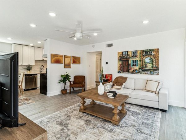 1200 E 52nd ST, Unit 209, Austin, TX 78723